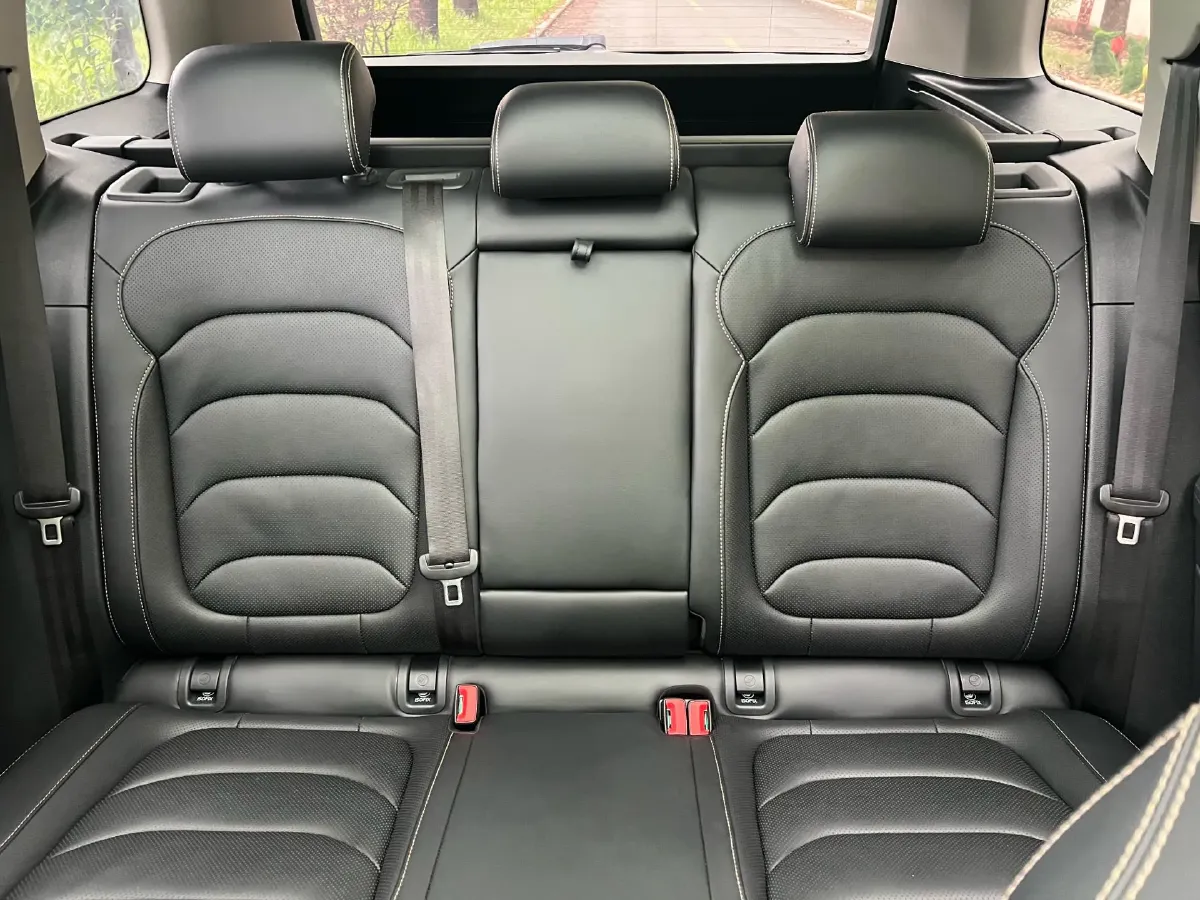 2022 Skoda Kodiak 2.0T 186HP L4 7DCT,autocango,china used car exporter,china ev exporter,chinese used car exporter,chinese used ev exporter