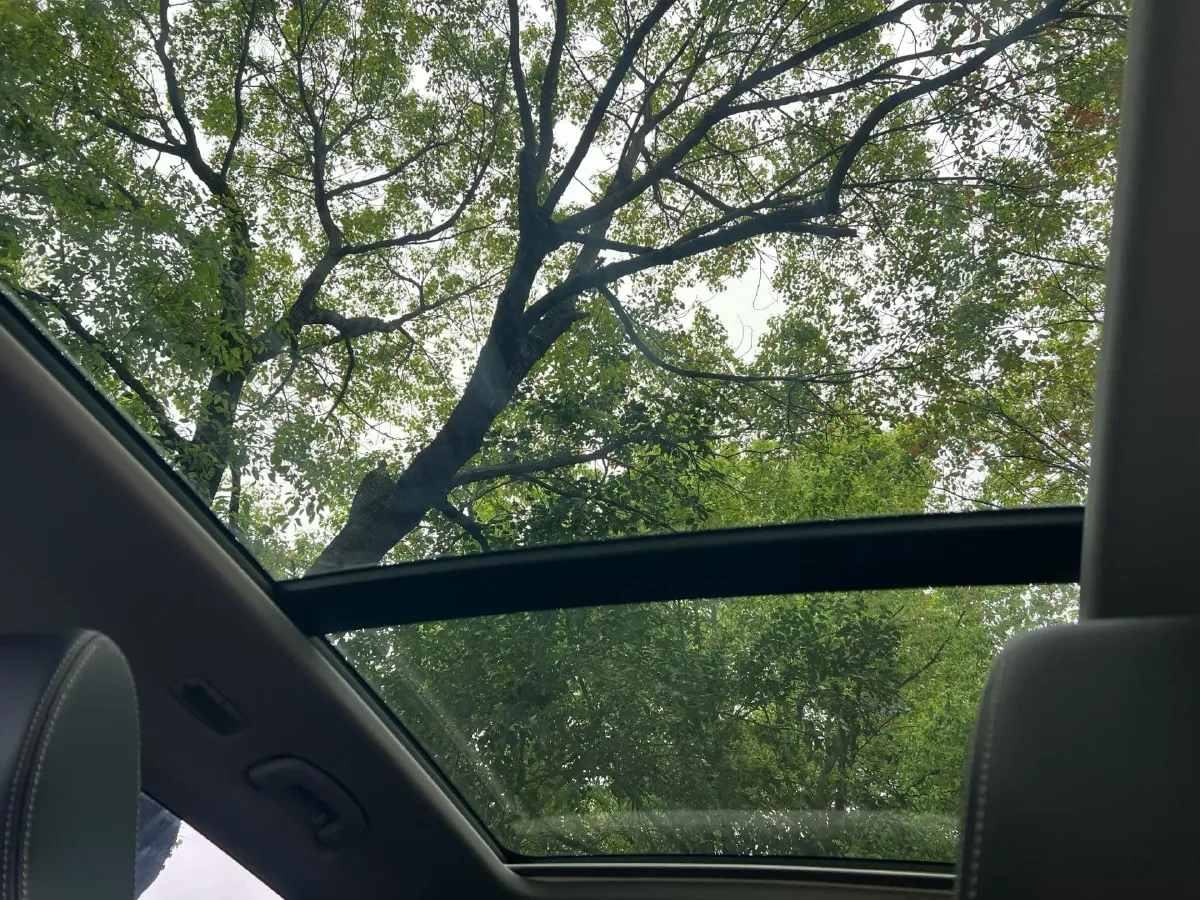 2022 Skoda Kodiak 2.0T 186HP L4 7DCT,autocango,china used car exporter,china ev exporter,chinese used car exporter,chinese used ev exporter