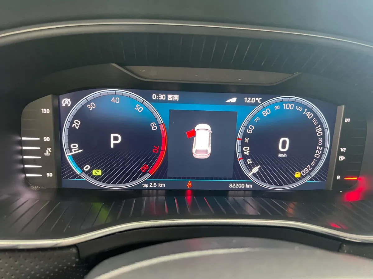 2022 Skoda Kodiak 2.0T 186HP L4 7DCT,autocango,china used car exporter,china ev exporter,chinese used car exporter,chinese used ev exporter