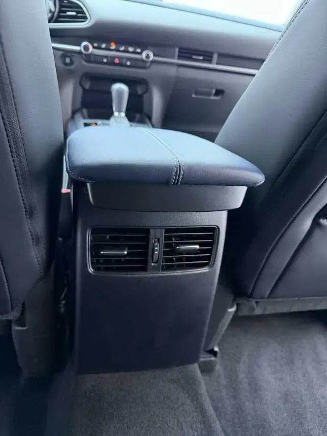 2021 Mazda CX-30 2.0L 158HP L4 6AT,autocango,china used car exporter,china ev exporter,chinese used car exporter,chinese used ev exporter