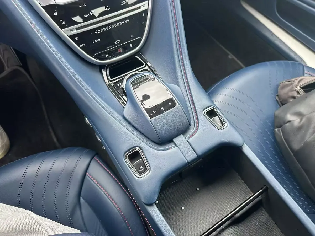 2020 Aston Martin DB11 4.0T 510HP V8 8AT,autocango,china used car exporter,china ev exporter,chinese used car exporter,chinese used ev exporter