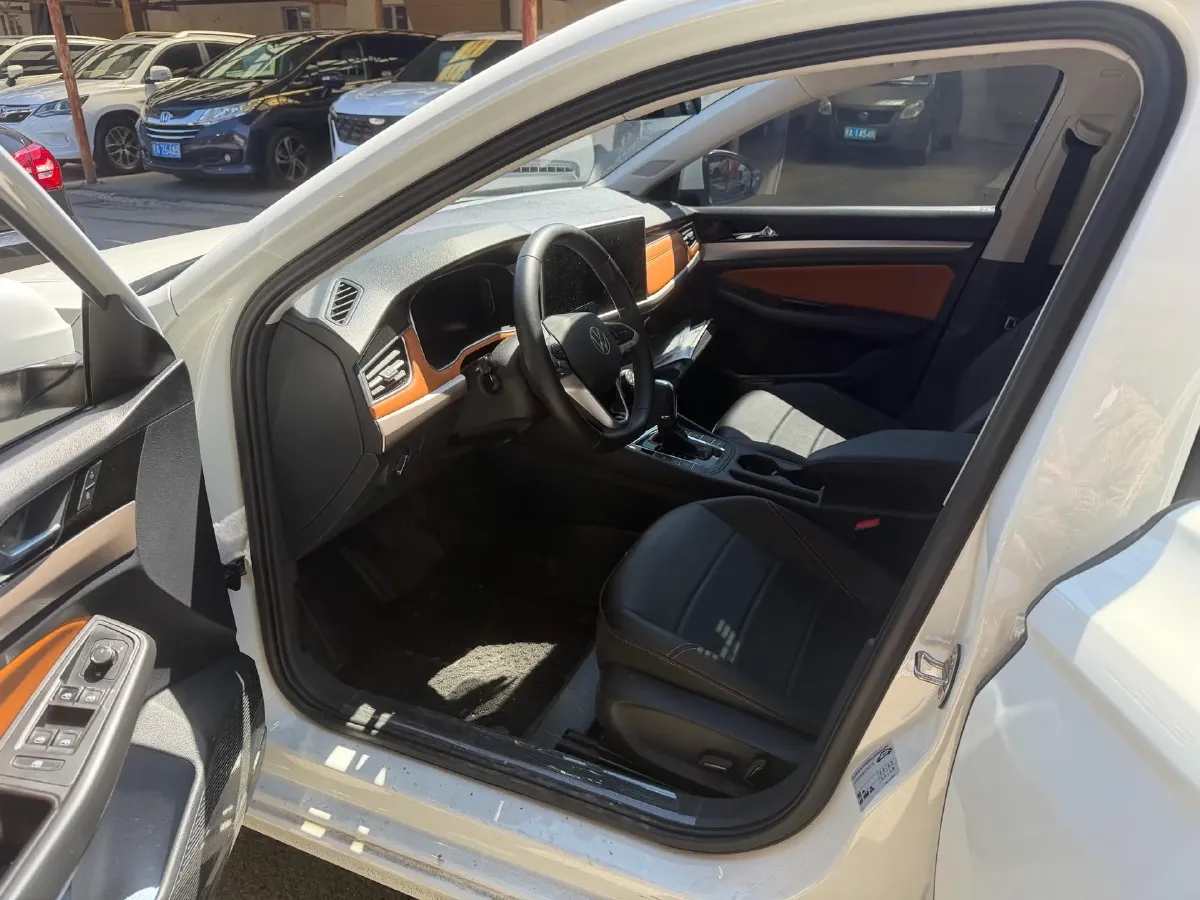 2023 Volkswagen Bora 1.2T 116HP L4 7DCT,autocango,china used car exporter,china ev exporter,chinese used car exporter,chinese used ev exporter