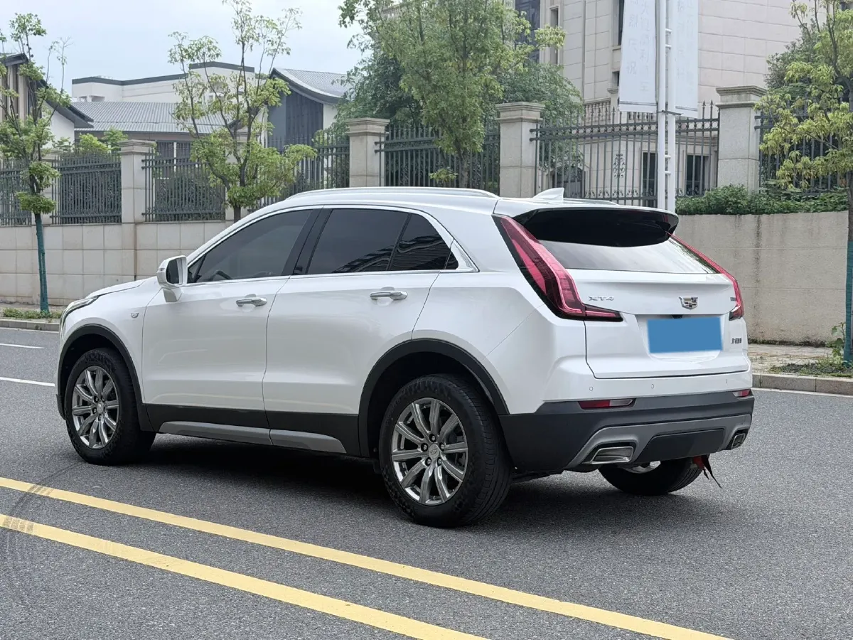 2020 Cadillac XT4 2.0T 241HP L4 9AT,autocango,china used car exporter,china ev exporter,chinese used car exporter,chinese used ev exporter