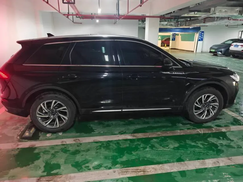 2023 Lincoln Corsair 2.0T 261HP L4 8AT,autocango,china used car exporter,china ev exporter,chinese used car exporter,chinese used ev exporter