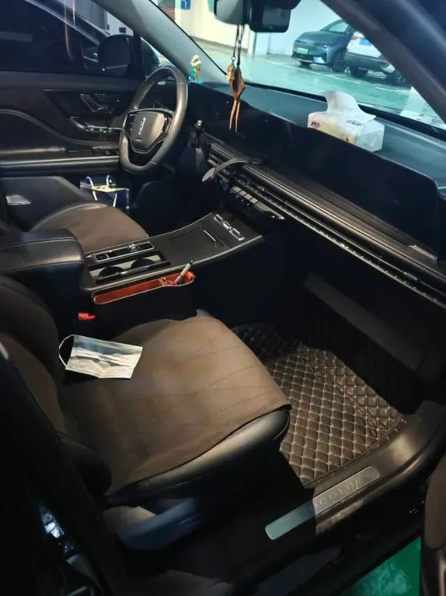 2023 Lincoln Corsair 2.0T 261HP L4 8AT,autocango,china used car exporter,china ev exporter,chinese used car exporter,chinese used ev exporter