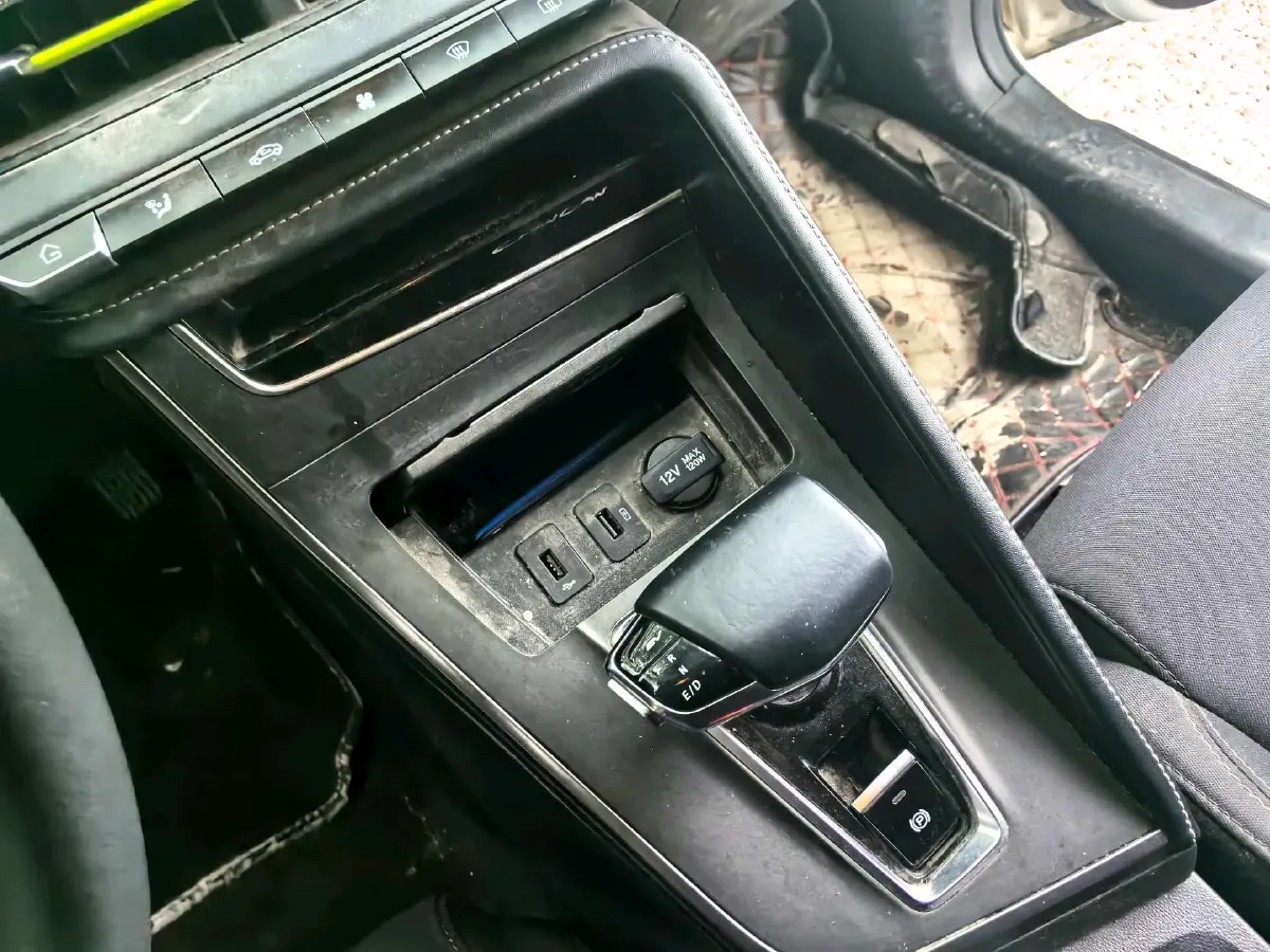 2019 ChangAn CS15 EV BEV,autocango,china used car exporter,china ev exporter,chinese used car exporter,chinese used ev exporter