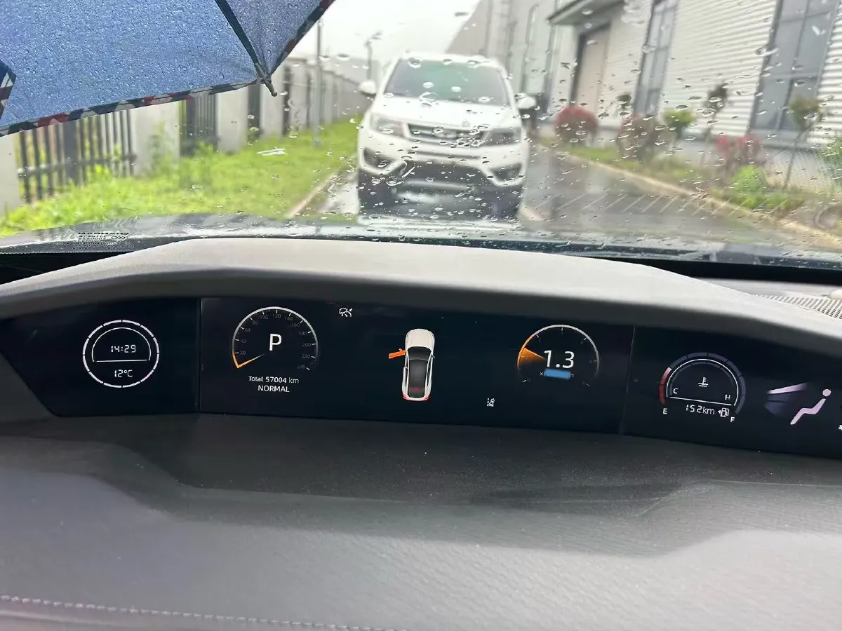 2022 ChangAn UNI-V 1.5T 188HP L4 7DCT,autocango,china used car exporter,china ev exporter,chinese used car exporter,chinese used ev exporter