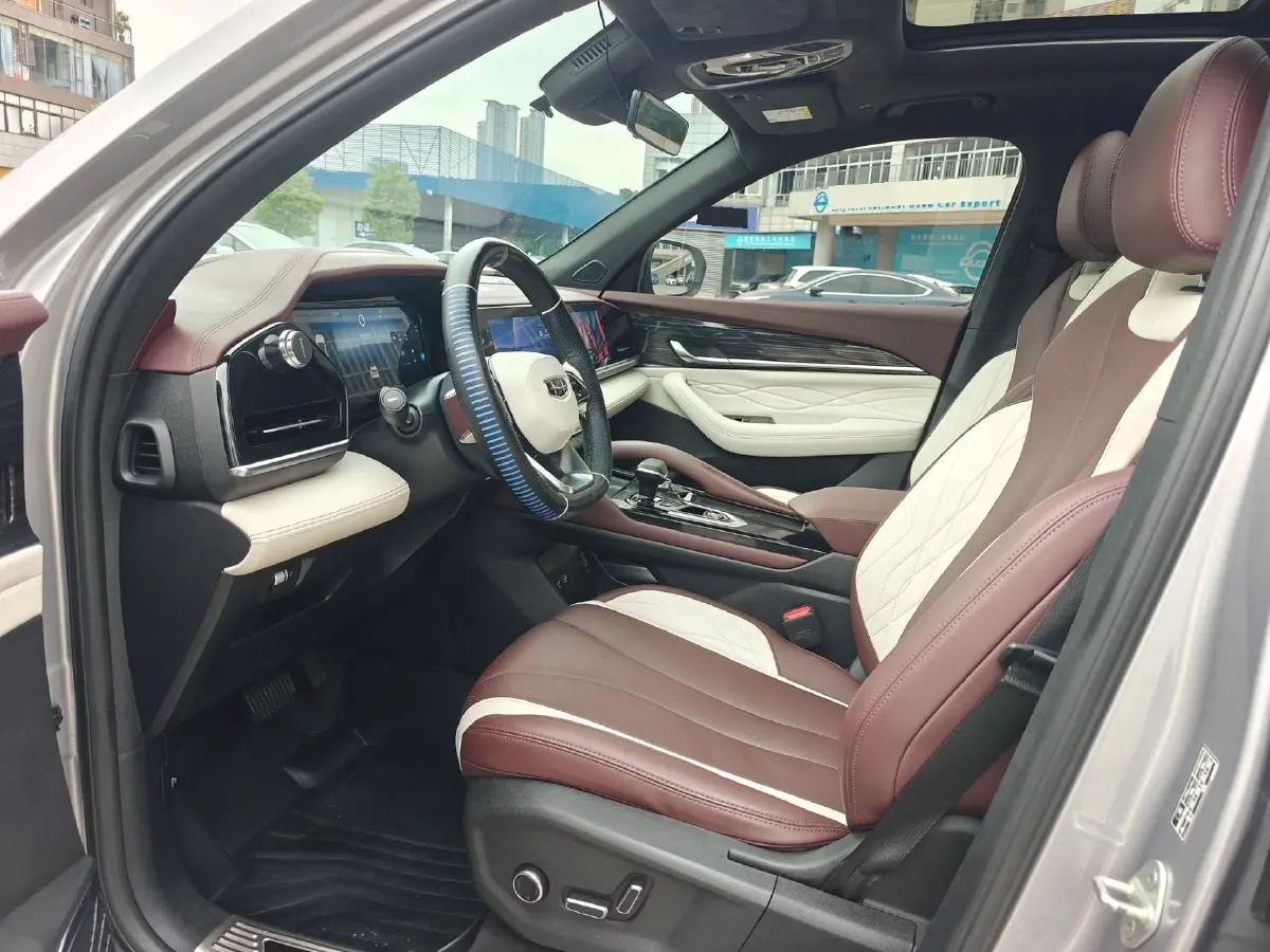 2021 Geely Monjaro 2.0T 218HP L4 7DCT,autocango,china used car exporter,china ev exporter,chinese used car exporter,chinese used ev exporter