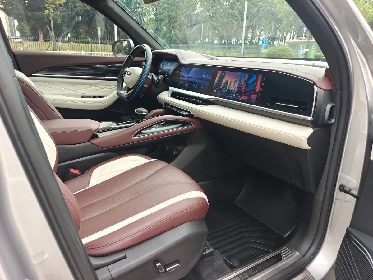 2021 Geely Monjaro 2.0T 218HP L4 7DCT,autocango,china used car exporter,china ev exporter,chinese used car exporter,chinese used ev exporter