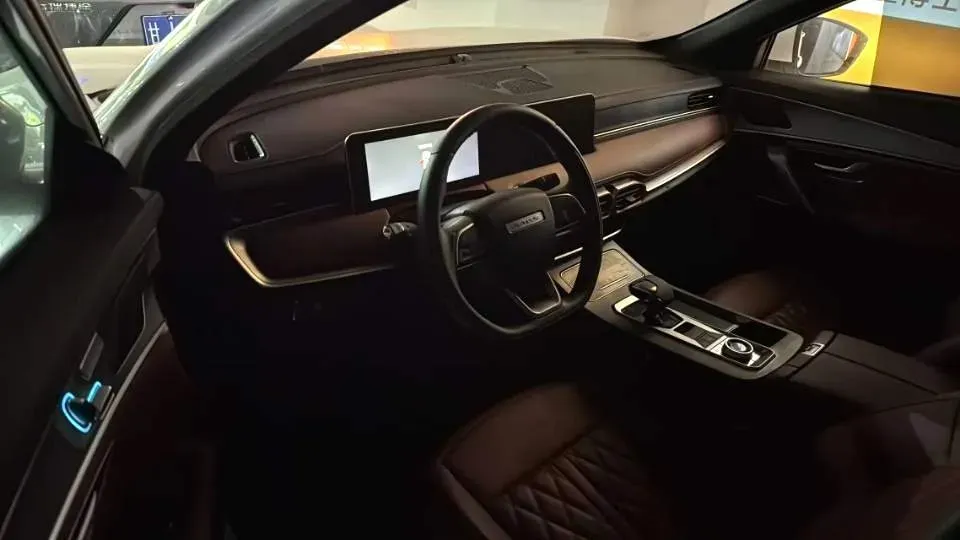 2025 Jetour X70 Plus 1.5T 184HP L4 7DCT,autocango,china used car exporter,china ev exporter,chinese used car exporter,chinese used ev exporter