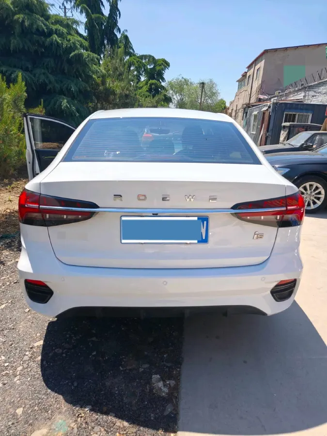 2021 Roewe i5 1.5L 120HP L4 CVT,autocango,china used car exporter,china ev exporter,chinese used car exporter,chinese used ev exporter