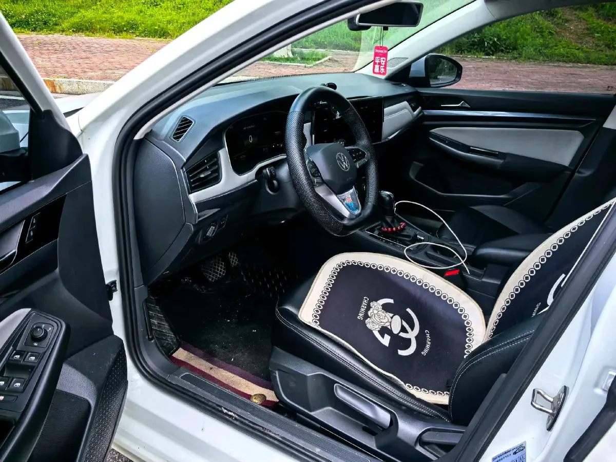 2023 Volkswagen Bora 1.2T 116HP L4 7DCT,autocango,china used car exporter,china ev exporter,chinese used car exporter,chinese used ev exporter