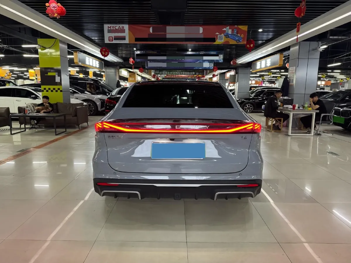 2023 Geely Galaxy L6 1.5T 163HP L4 3DHT PHEV,autocango,china used car exporter,china ev exporter,chinese used car exporter,chinese used ev exporter