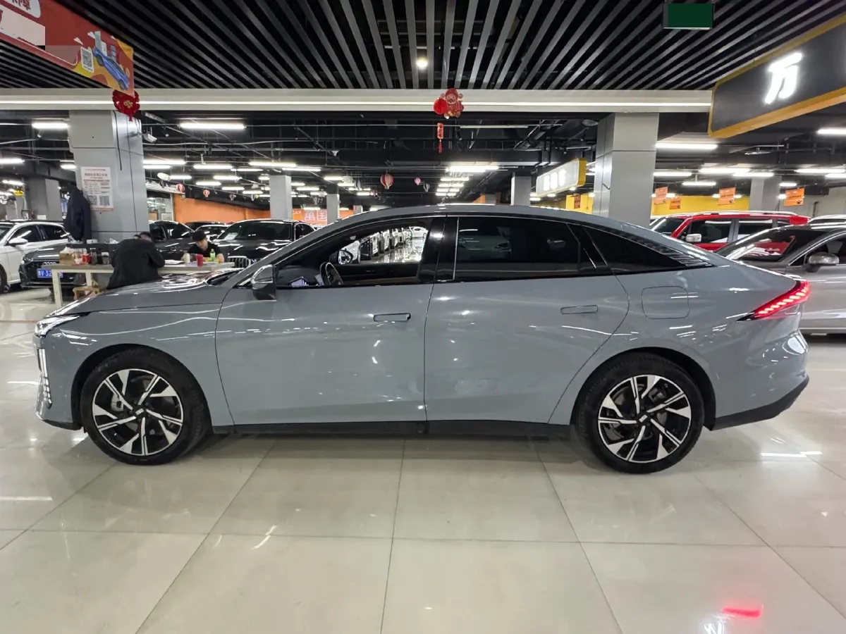 2023 Geely Galaxy L6 1.5T 163HP L4 3DHT PHEV,autocango,china used car exporter,china ev exporter,chinese used car exporter,chinese used ev exporter