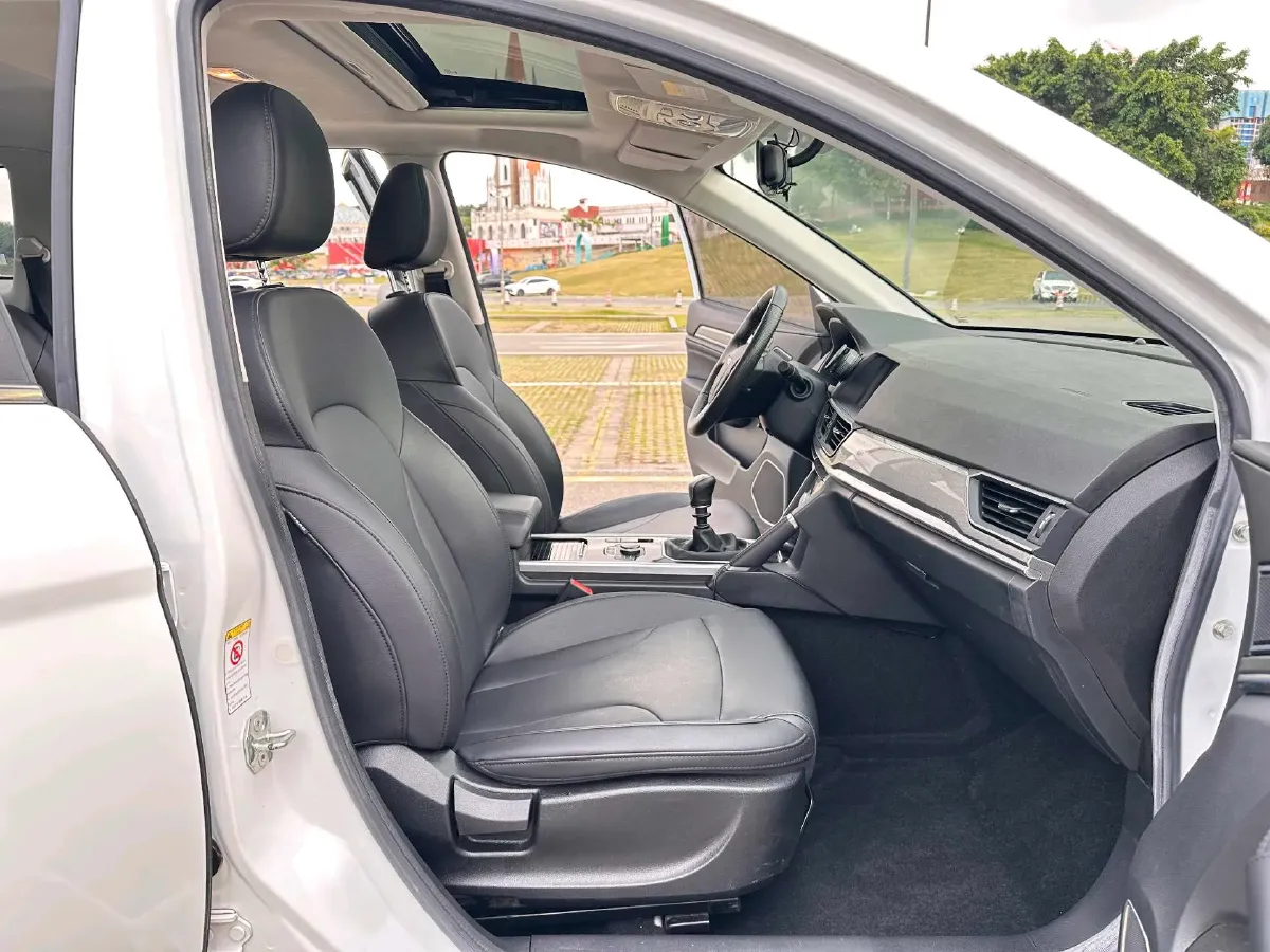 2018 Haval H6 1.5T 150HP L4 6MT,autocango,china used car exporter,china ev exporter,chinese used car exporter,chinese used ev exporter