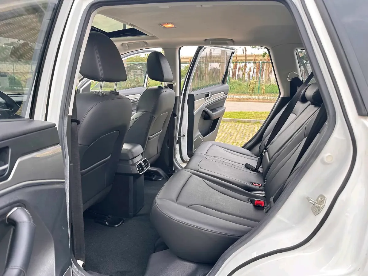 2018 Haval H6 1.5T 150HP L4 6MT,autocango,china used car exporter,china ev exporter,chinese used car exporter,chinese used ev exporter