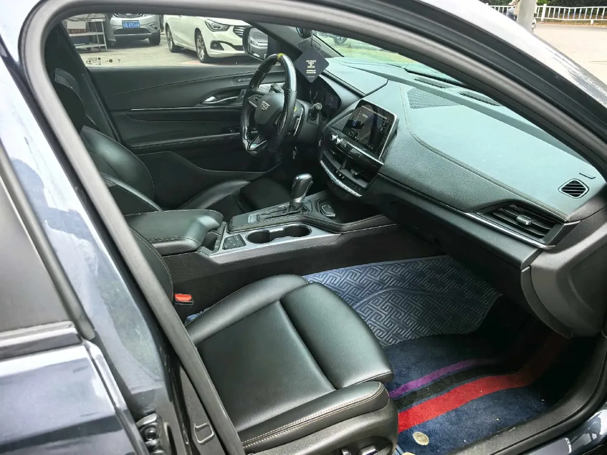 2021 Cadillac CT4 2.0T 237HP L4 8AT,autocango,china used car exporter,china ev exporter,chinese used car exporter,chinese used ev exporter