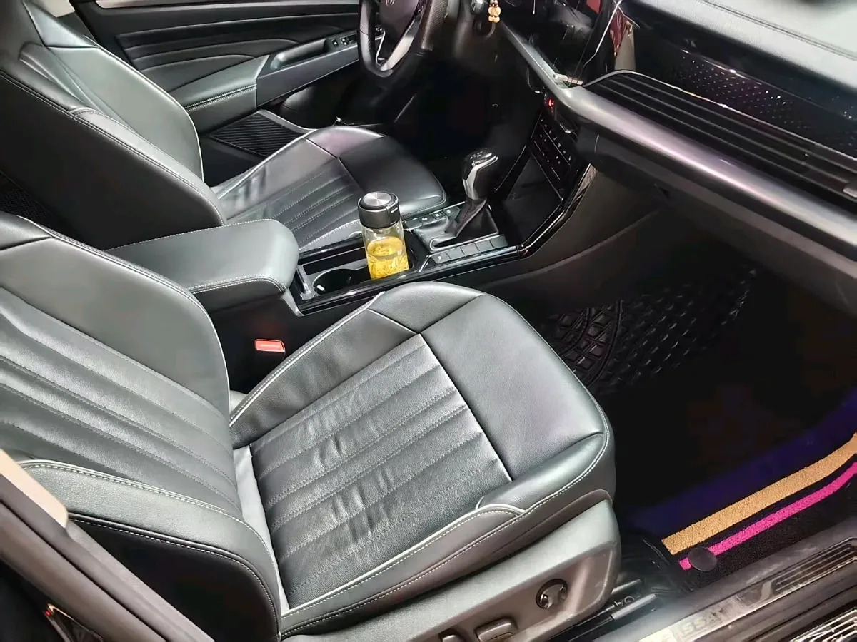 2023 Volkswagen Passat 2.0T 186HP L4 7DCT,autocango,china used car exporter,china ev exporter,chinese used car exporter,chinese used ev exporter