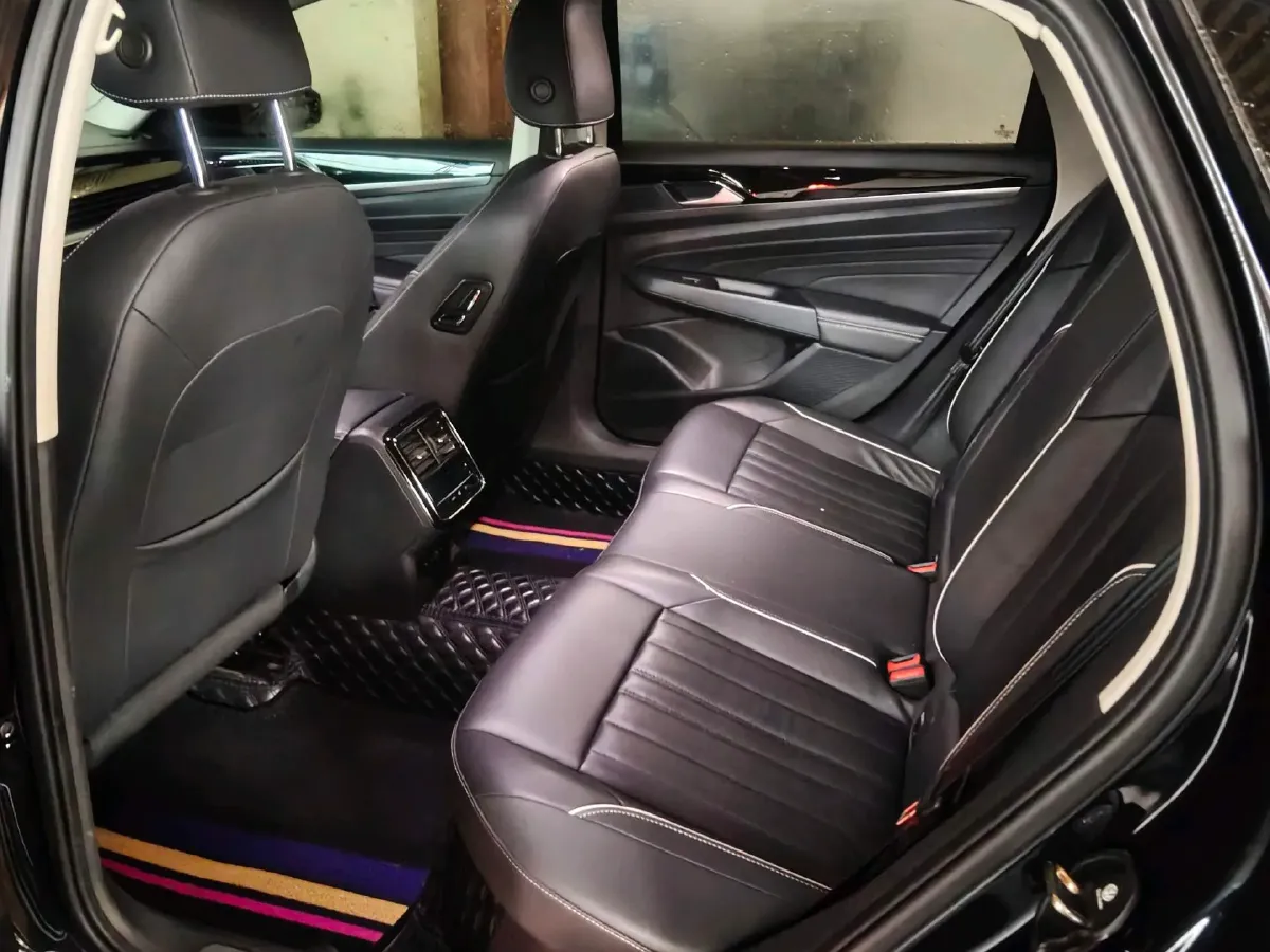 2023 Volkswagen Passat 2.0T 186HP L4 7DCT,autocango,china used car exporter,china ev exporter,chinese used car exporter,chinese used ev exporter