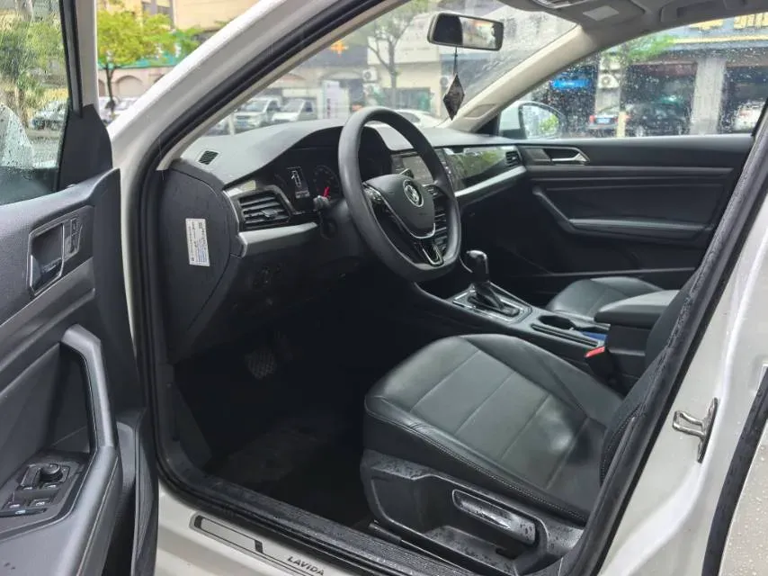 2019 Volkswagen Lavida 1.5L 113HP L4 6AT,autocango,china used car exporter,china ev exporter,chinese used car exporter,chinese used ev exporter