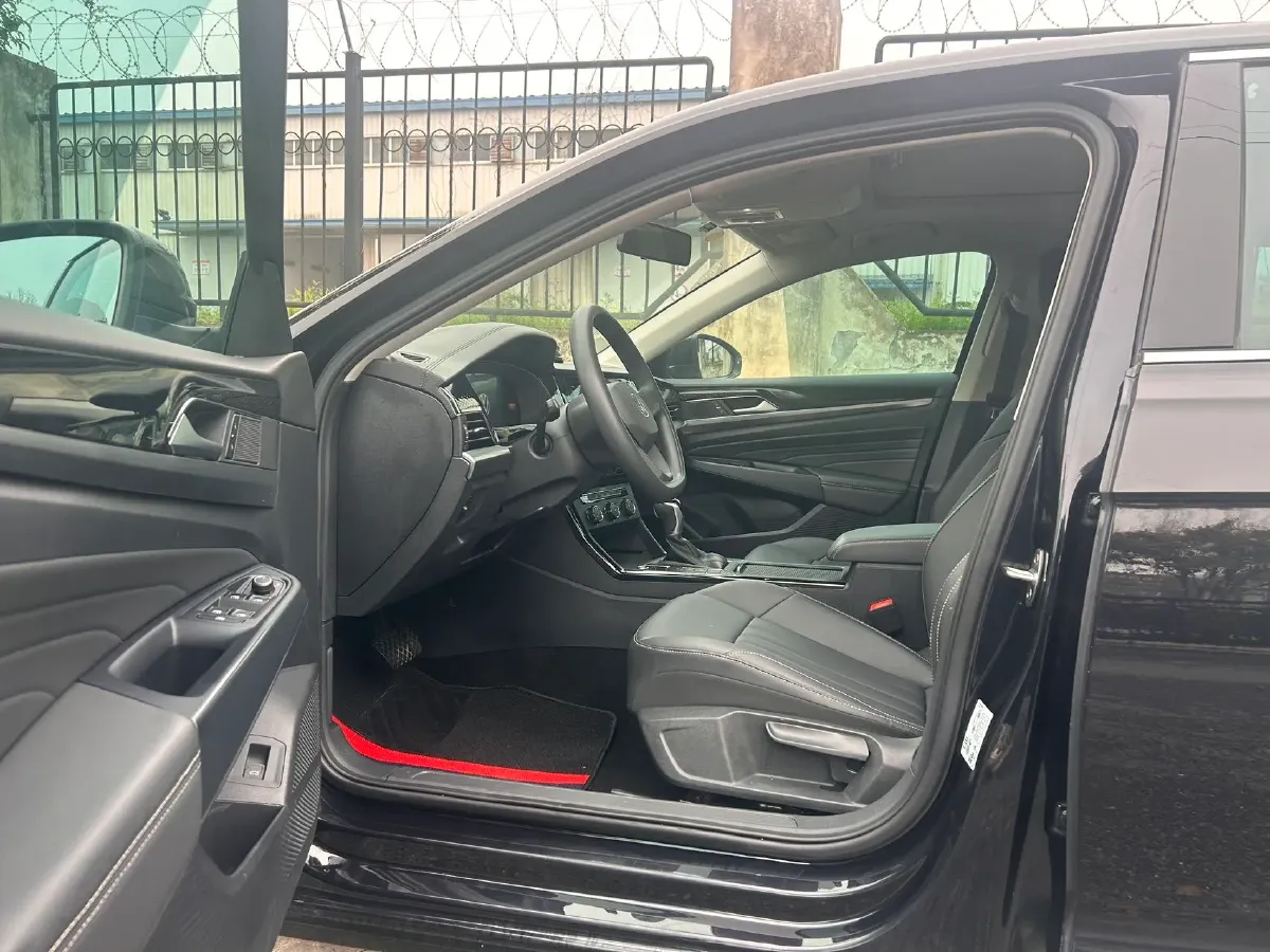 2023 Volkswagen Passat 1.4T 150HP L4 7DCT,autocango,china used car exporter,china ev exporter,chinese used car exporter,chinese used ev exporter