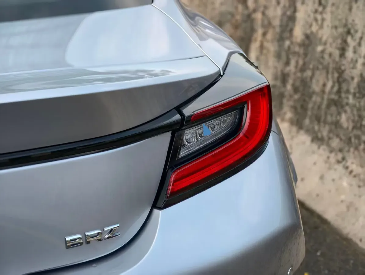 2022 Subaru BRZ 2.4L 234HP H4 6MT,autocango,china used car exporter,china ev exporter,chinese used car exporter,chinese used ev exporter