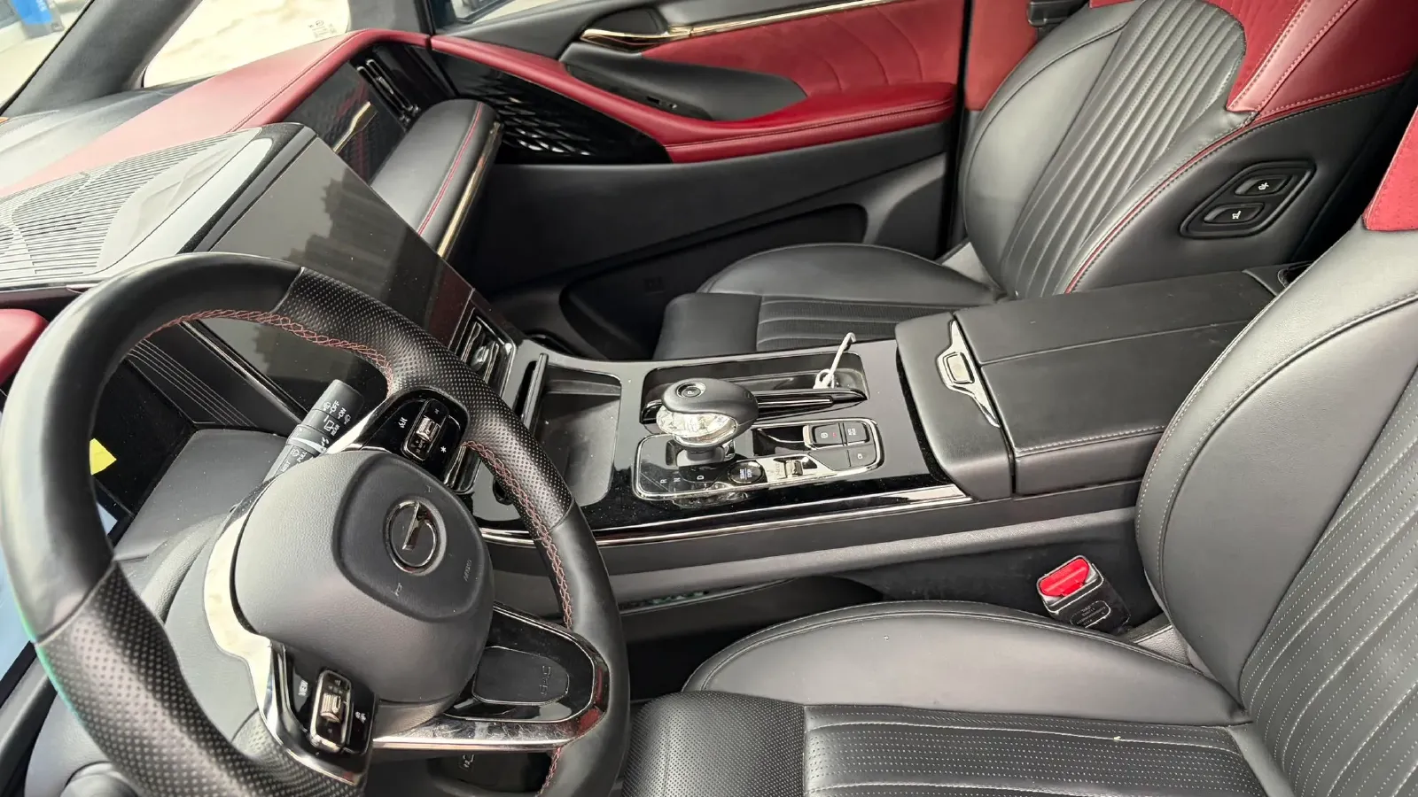 2023 GAC Trumpchi M8 2.0T 252HP L4 8AT,autocango,china used car exporter,china ev exporter,chinese used car exporter,chinese used ev exporter