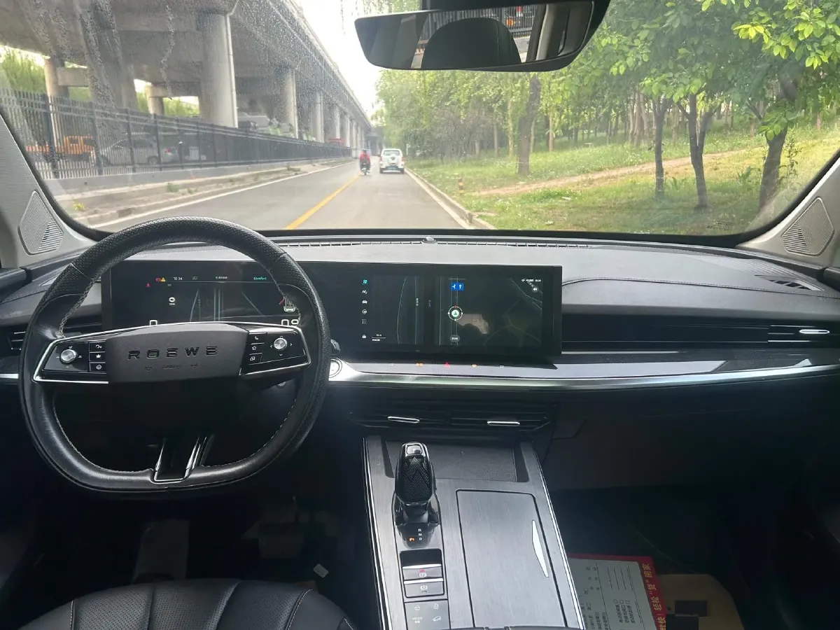 2022 Roewe RX5 MAX 1.5T 181HP L4 6AT,autocango,china used car exporter,china ev exporter,chinese used car exporter,chinese used ev exporter