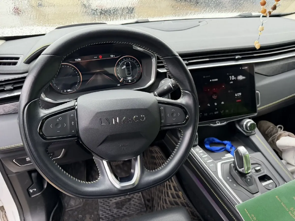 2021 LYNK&CO 02 Hatchback 2.0T 254HP L4 8AT,autocango,china used car exporter,china ev exporter,chinese used car exporter,chinese used ev exporter