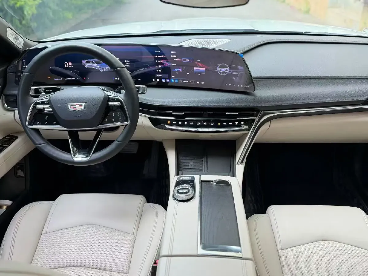 2023 Cadillac CT6 2.0T 237HP L4 10AT,autocango,china used car exporter,china ev exporter,chinese used car exporter,chinese used ev exporter