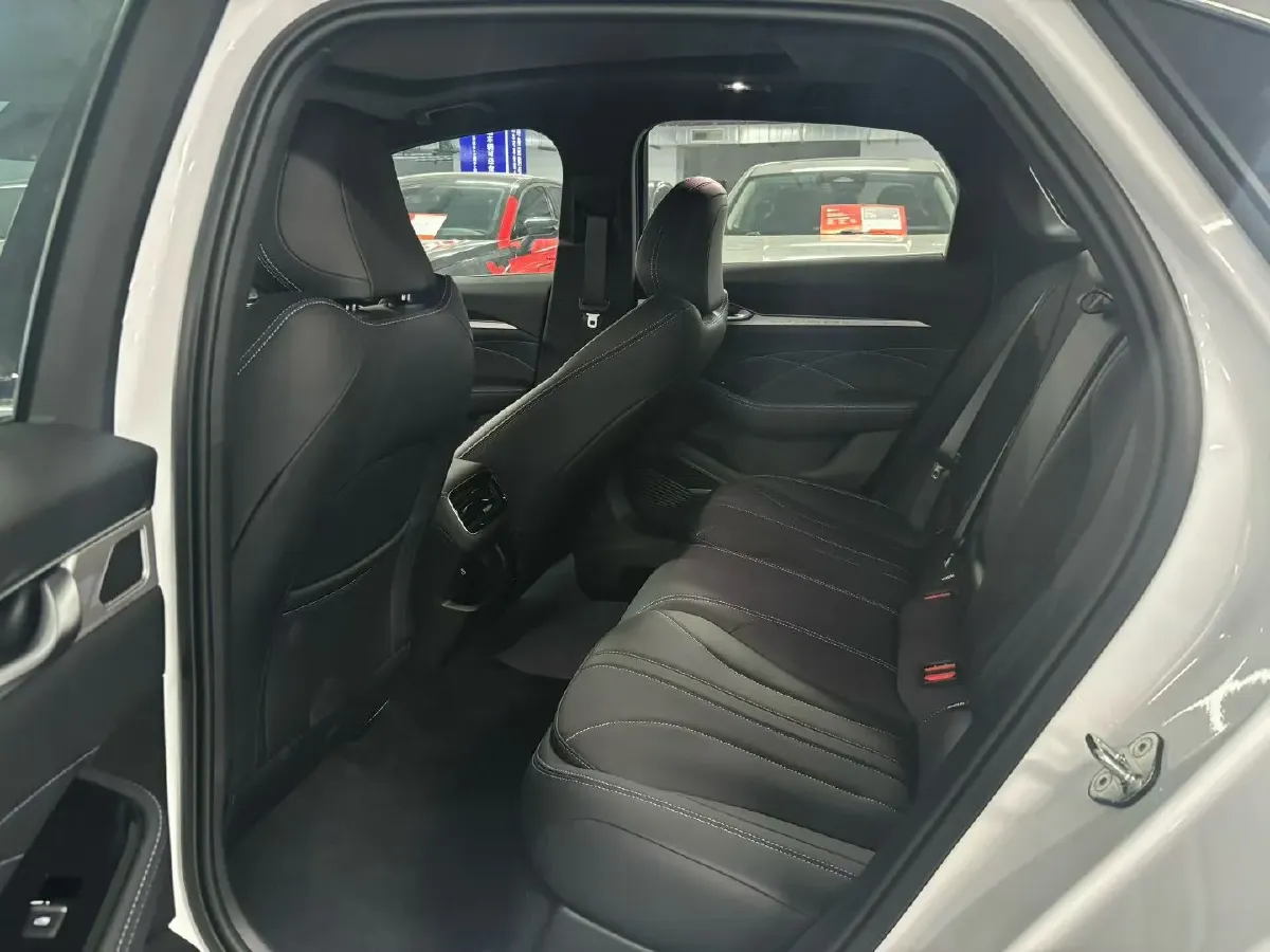 2026 Geely Preface 1.5T 181HP L4 7DCT,autocango,china used car exporter,china ev exporter,chinese used car exporter,chinese used ev exporter