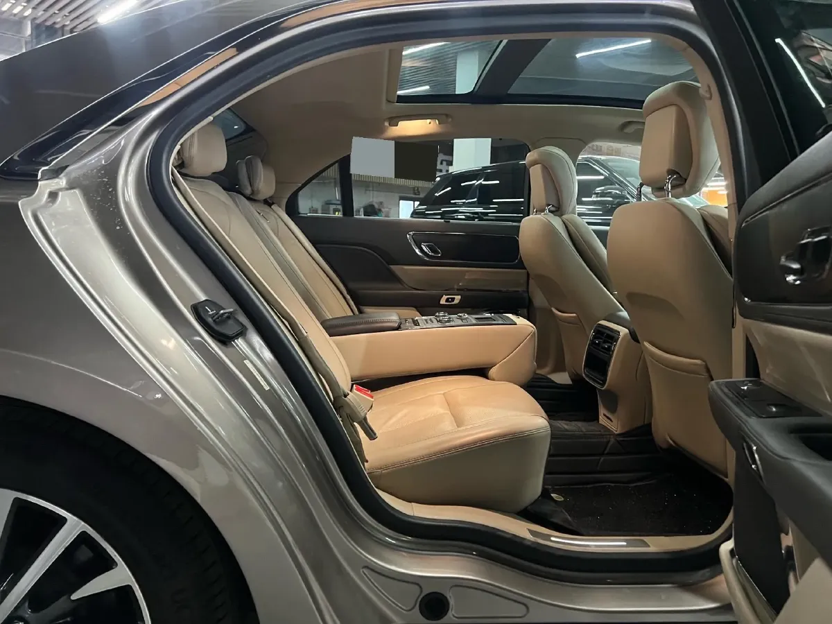 2018 Lincoln Continental 2.0T 261HP L4 6AT,autocango,china used car exporter,china ev exporter,chinese used car exporter,chinese used ev exporter