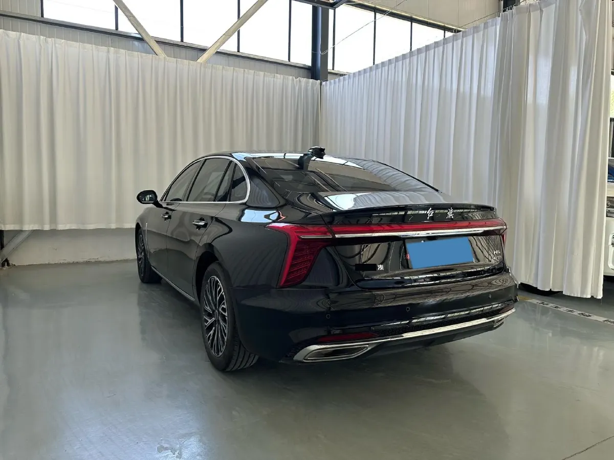 2025 HongQi H5 1.5T 169HP L4 1DHT Hybrid,autocango,china used car exporter,china ev exporter,chinese used car exporter,chinese used ev exporter