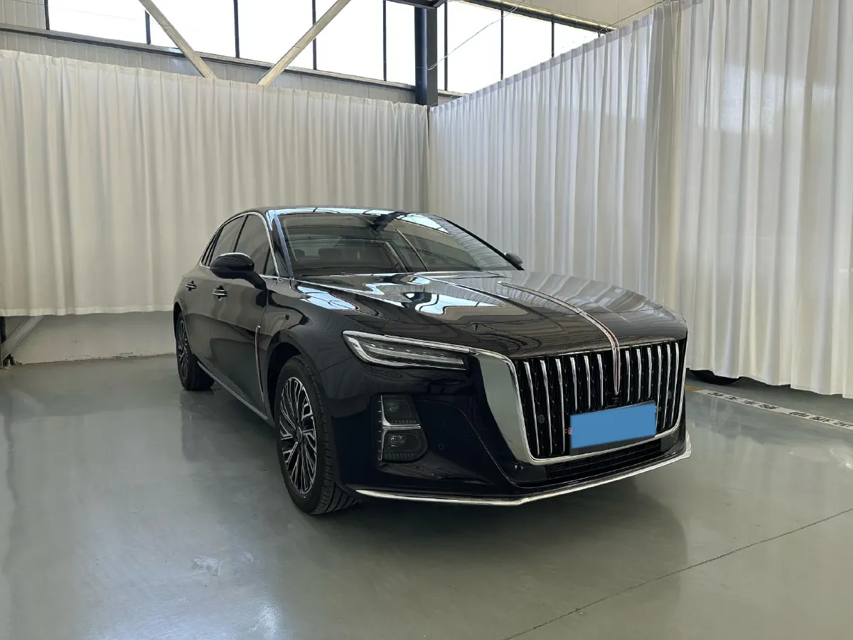 2025 HongQi H5 1.5T 169HP L4 1DHT Hybrid,autocango,china used car exporter,china ev exporter,chinese used car exporter,chinese used ev exporter