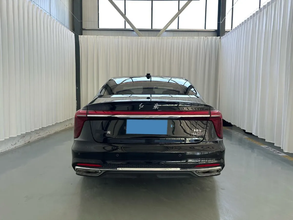 2025 HongQi H5 1.5T 169HP L4 1DHT Hybrid,autocango,china used car exporter,china ev exporter,chinese used car exporter,chinese used ev exporter