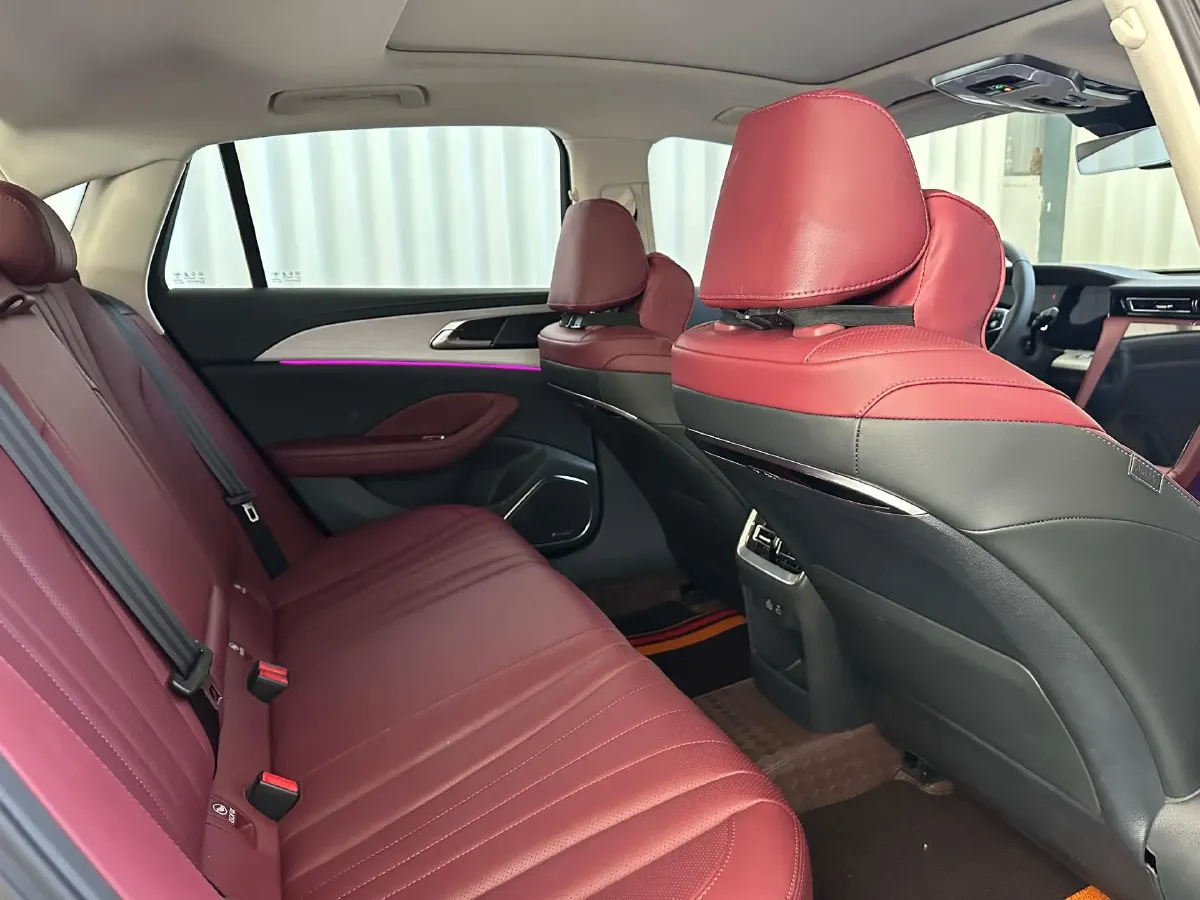 2025 HongQi H5 1.5T 169HP L4 1DHT Hybrid,autocango,china used car exporter,china ev exporter,chinese used car exporter,chinese used ev exporter