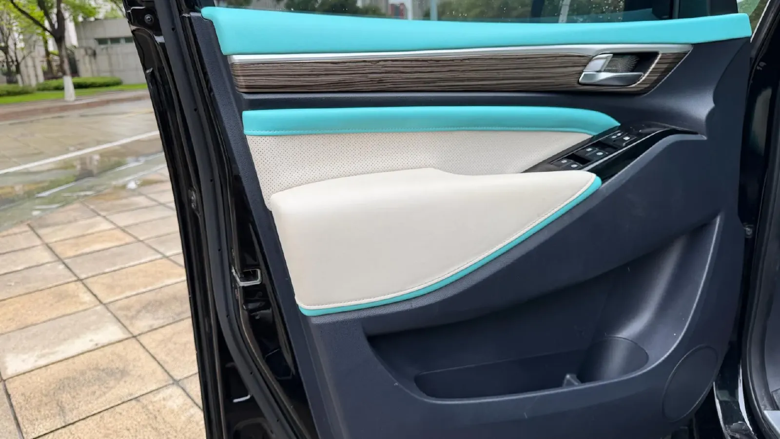 2023 GAC Trumpchi M8 2.0T 252HP L4 8AT,autocango,china used car exporter,china ev exporter,chinese used car exporter,chinese used ev exporter