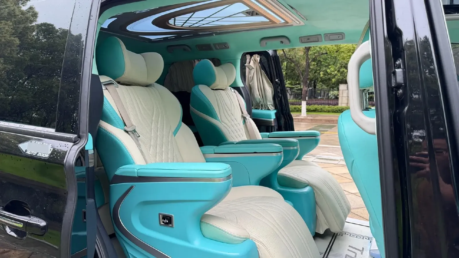 2023 GAC Trumpchi M8 2.0T 252HP L4 8AT,autocango,china used car exporter,china ev exporter,chinese used car exporter,chinese used ev exporter