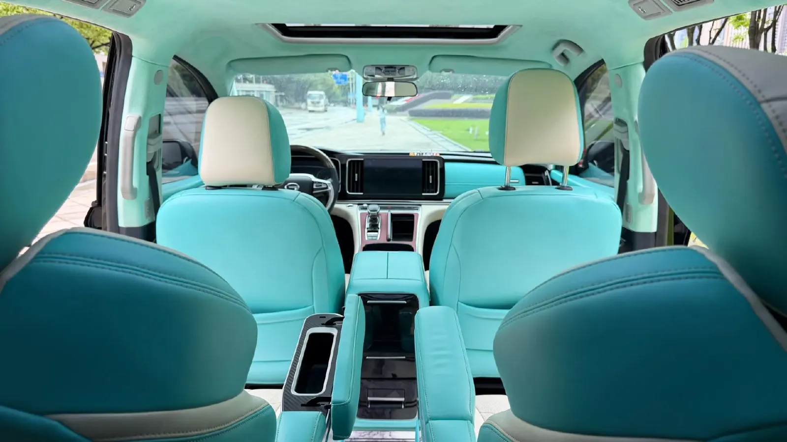 2023 GAC Trumpchi M8 2.0T 252HP L4 8AT,autocango,china used car exporter,china ev exporter,chinese used car exporter,chinese used ev exporter