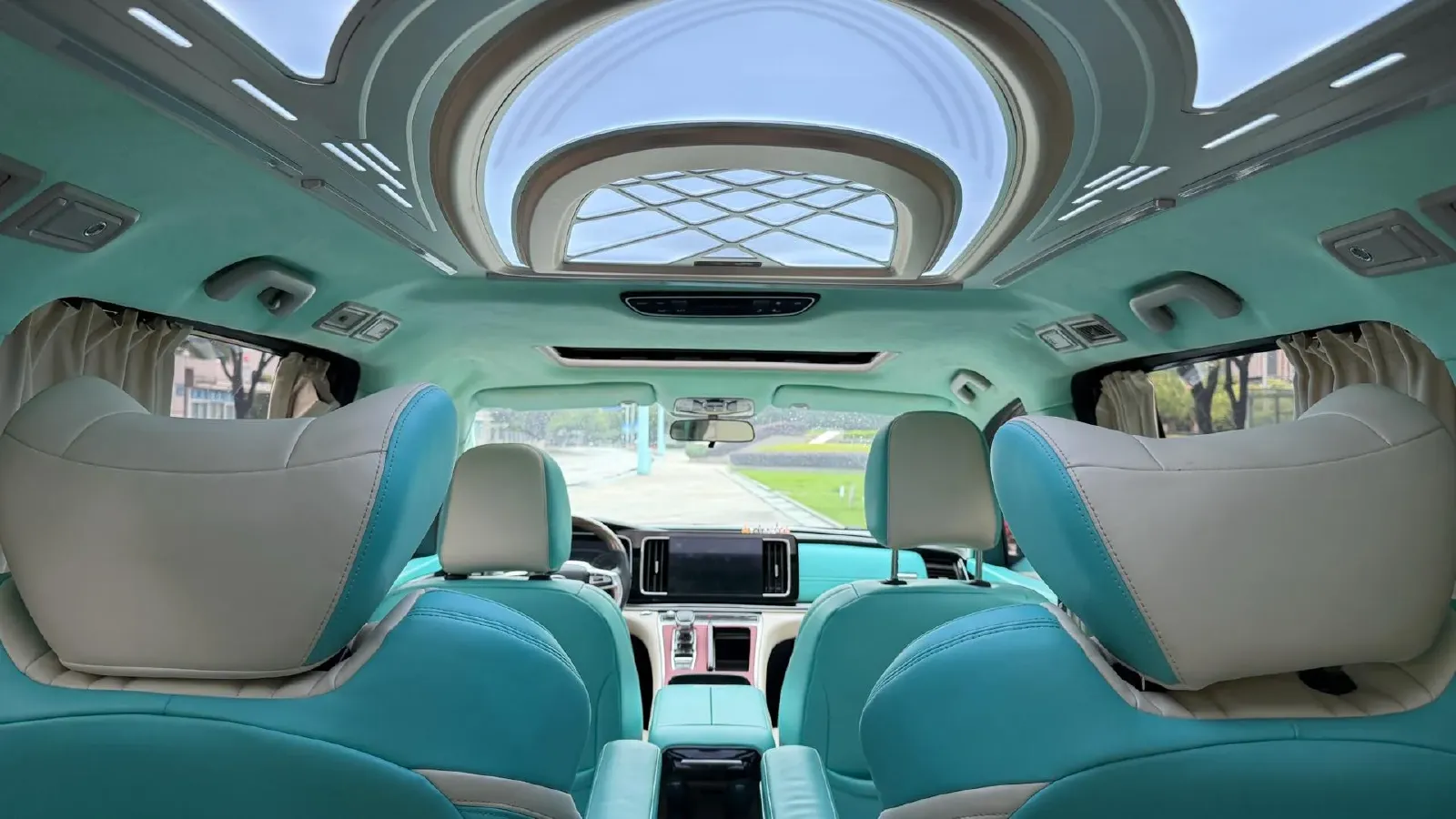 2023 GAC Trumpchi M8 2.0T 252HP L4 8AT,autocango,china used car exporter,china ev exporter,chinese used car exporter,chinese used ev exporter