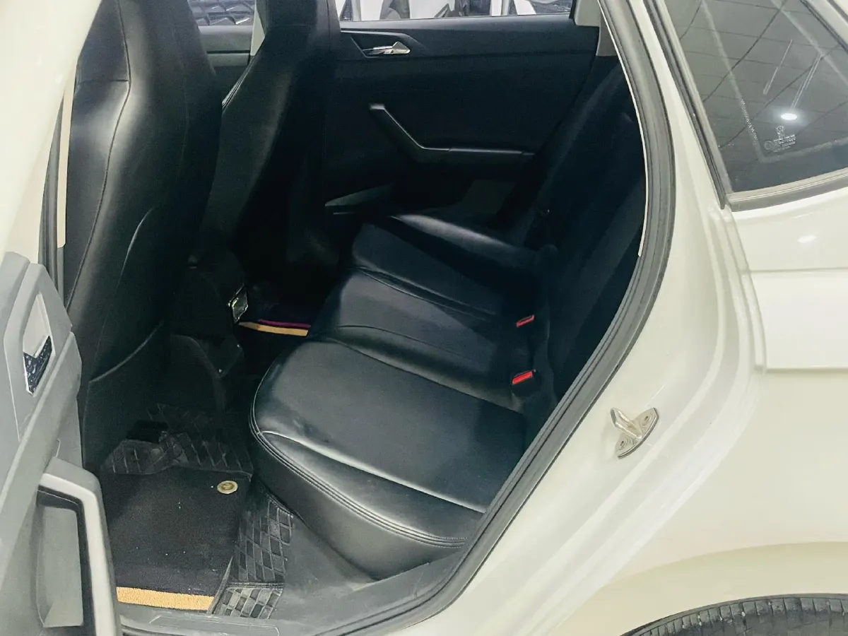 2023 Volkswagen Polo 1.5L 110HP L4 6AT,autocango,china used car exporter,china ev exporter,chinese used car exporter,chinese used ev exporter