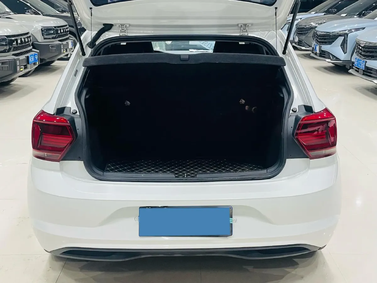 2023 Volkswagen Polo 1.5L 110HP L4 6AT,autocango,china used car exporter,china ev exporter,chinese used car exporter,chinese used ev exporter
