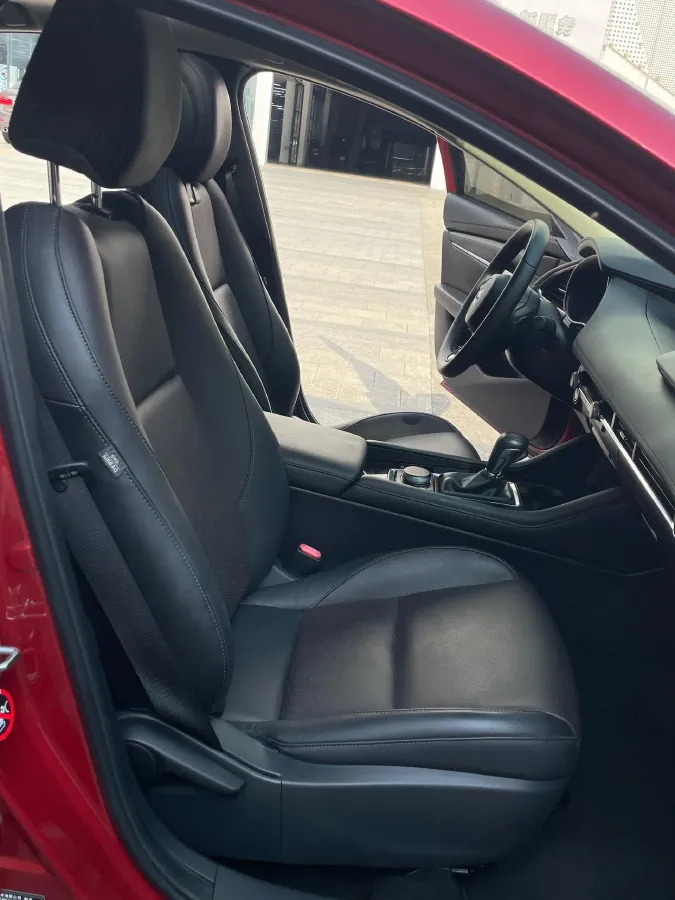 2021 Mazda 3 Axela 2.0L 158HP L4 6AT,autocango,china used car exporter,china ev exporter,chinese used car exporter,chinese used ev exporter