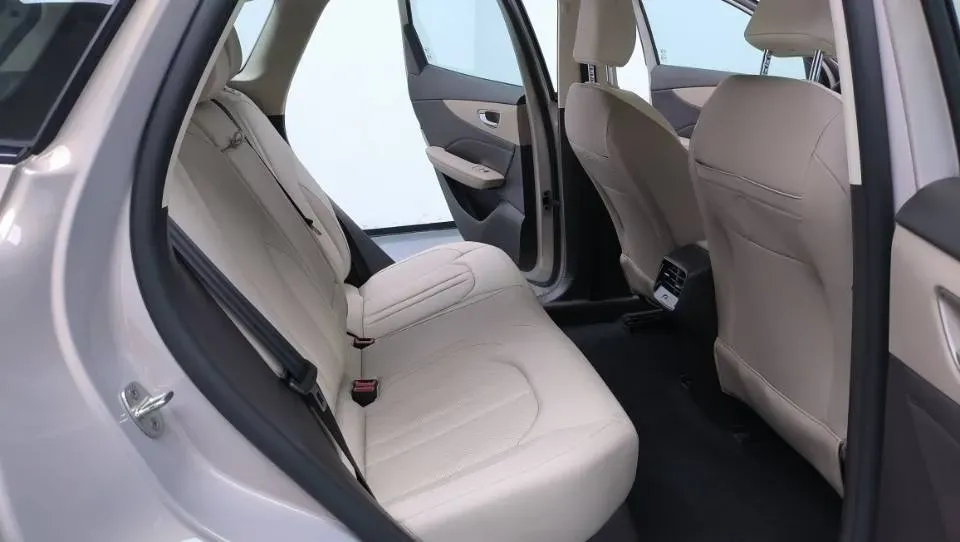 2025 MG MG ES5 BEV 62.2KWH,autocango,china used car exporter,china ev exporter,chinese used car exporter,chinese used ev exporter