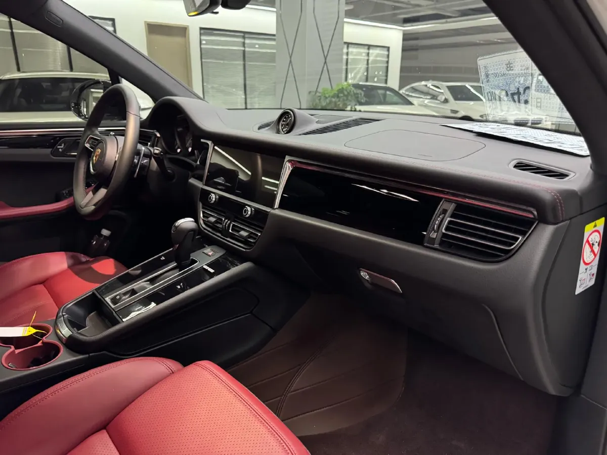 2024 Porsche Macan 2.9T 380HP V6 7DCT,autocango,china used car exporter,china ev exporter,chinese used car exporter,chinese used ev exporter