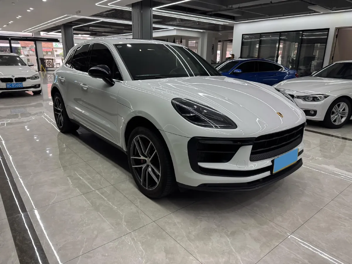 2024 Porsche Macan 2.9T 380HP V6 7DCT,autocango,china used car exporter,china ev exporter,chinese used car exporter,chinese used ev exporter
