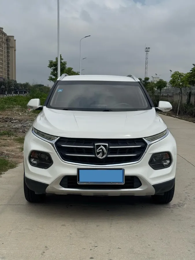 2017 BaoJun 510 1.5L 112HP L4 6MT,autocango,china used car exporter,china ev exporter,chinese used car exporter,chinese used ev exporter
