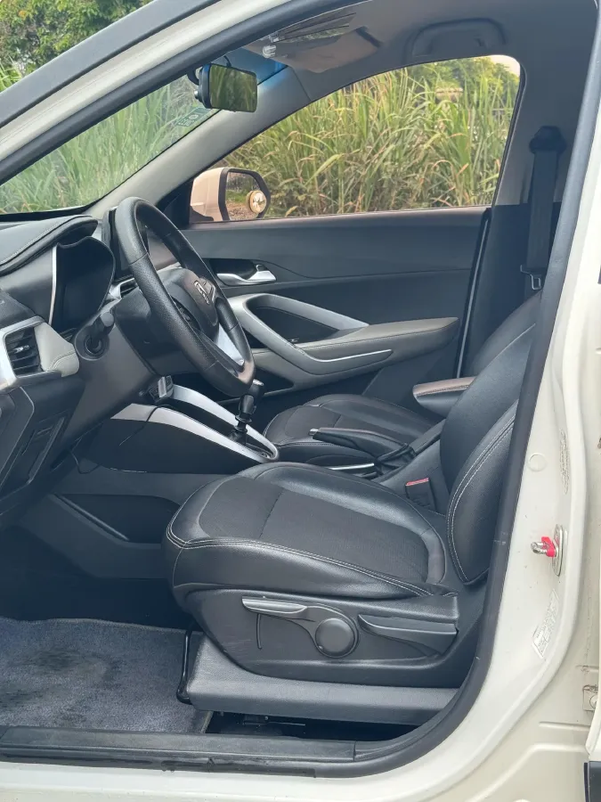 2017 BaoJun 510 1.5L 112HP L4 6MT,autocango,china used car exporter,china ev exporter,chinese used car exporter,chinese used ev exporter