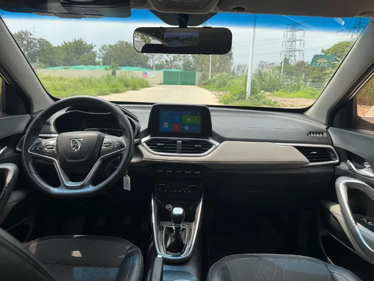 2017 BaoJun 510 1.5L 112HP L4 6MT,autocango,china used car exporter,china ev exporter,chinese used car exporter,chinese used ev exporter