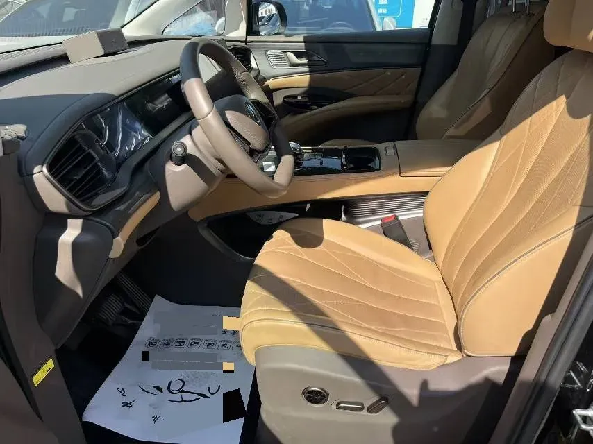 2022 Mercedes-Benz GLC Class 2.0T 197HP L4 9AT,autocango,china used car exporter,china ev exporter,chinese used car exporter,chinese used ev exporter